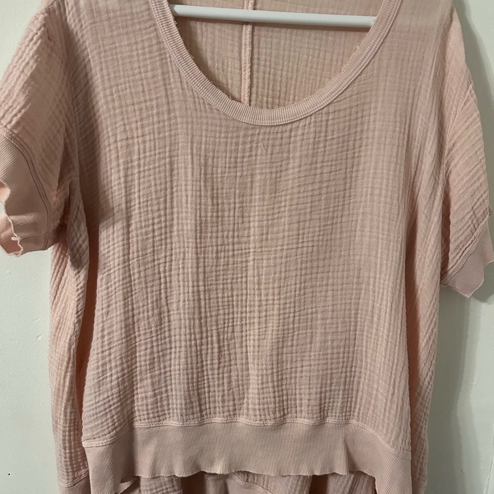 Wilt, size large, Women's Pink Textured Top, 100% cotton, sustainable, new.